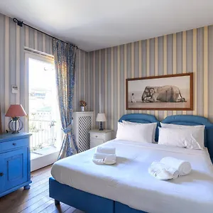Appartement Montenapoleone-duomo Attico Di Lusso E Parcheggio Privato, Milan